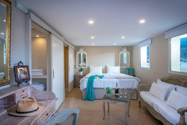 Hotel Parthenis Beach Suites By The Sea