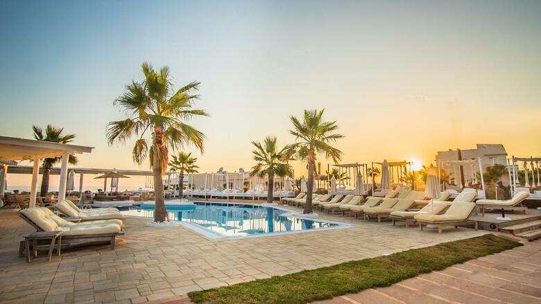Hotel Parthenis Beach Suites By The Sea