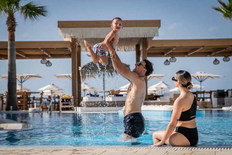 Hotel Parthenis Beach Suites By The Sea