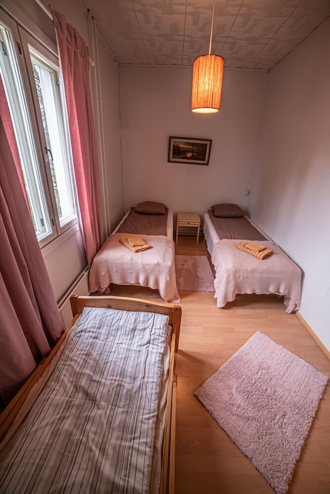 Hotel Arctic Guesthouse & Igloos