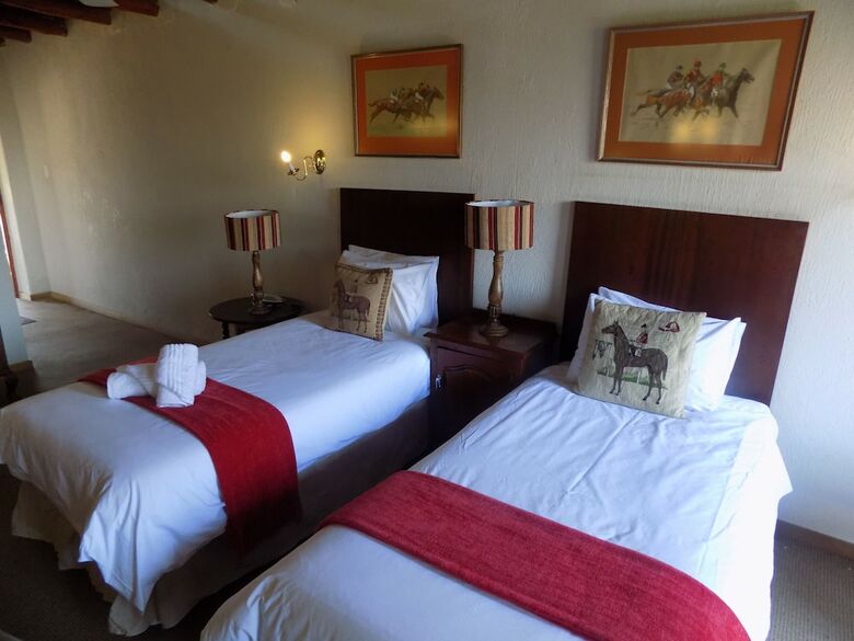 Posada The Farm Inn Hotel