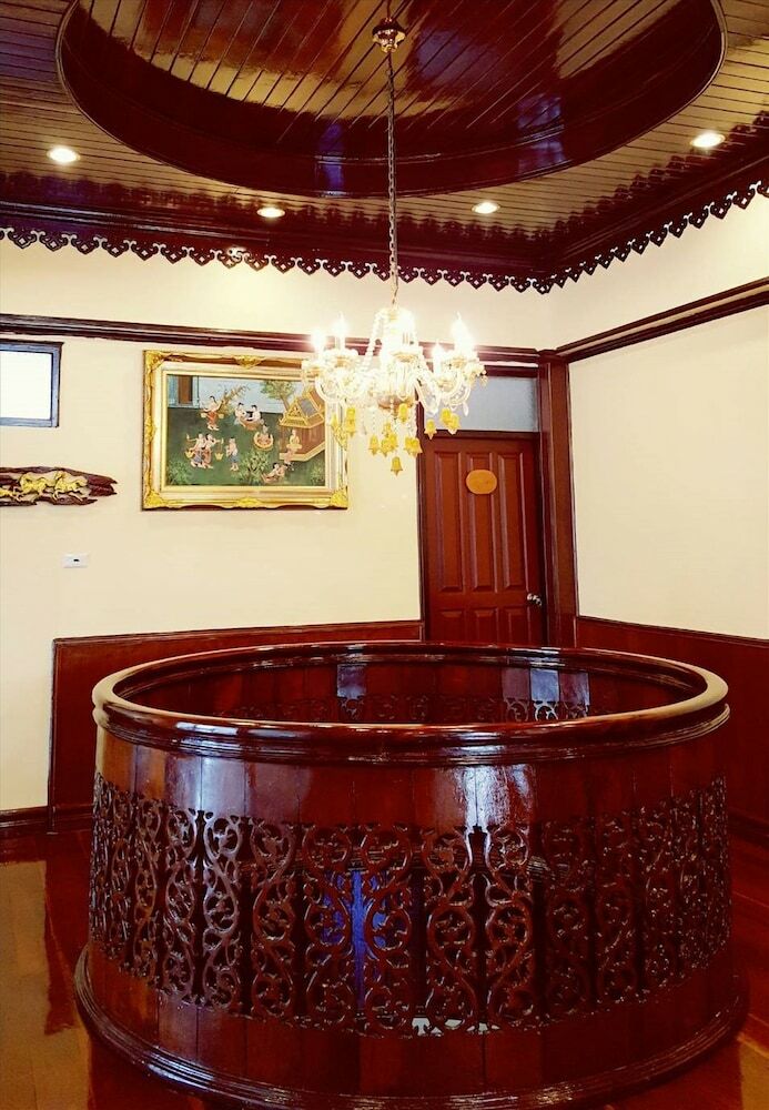 Baan Sai Thong Hotel