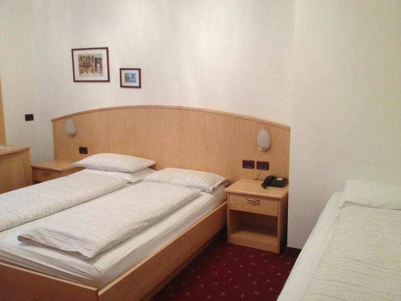 Hotel Mezzolago