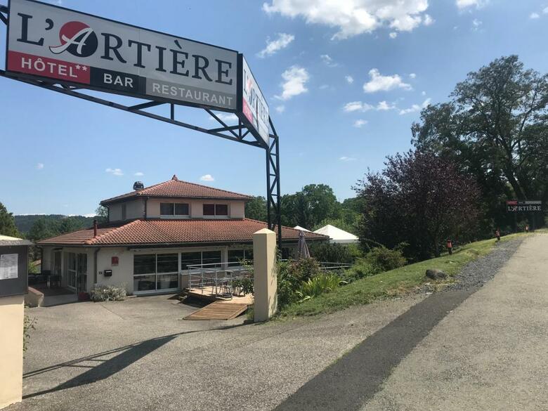 Hotel H�tel-restaurant L'arti�re
