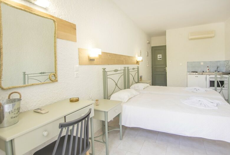Hotel Syros Inn