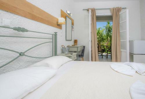 Hotel Syros Inn