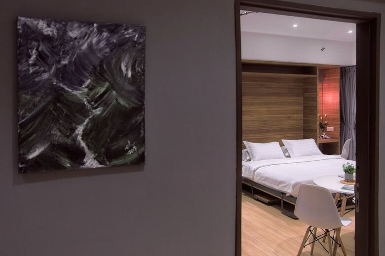 Aparthotel Robusta Suites By Mushroom