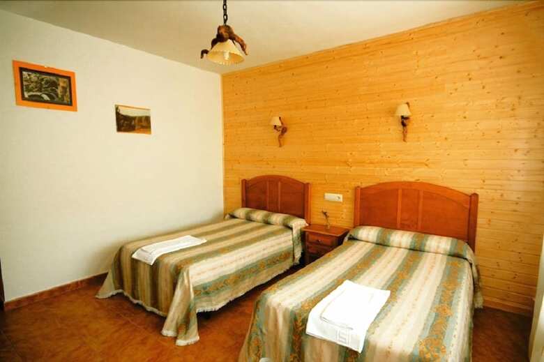 Hostal Rural R�o Mundo