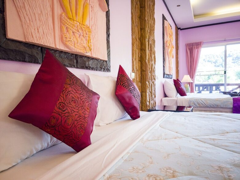 Hotel Grand Orchid Resort
