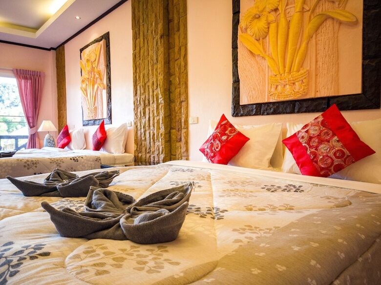 Hotel Grand Orchid Resort