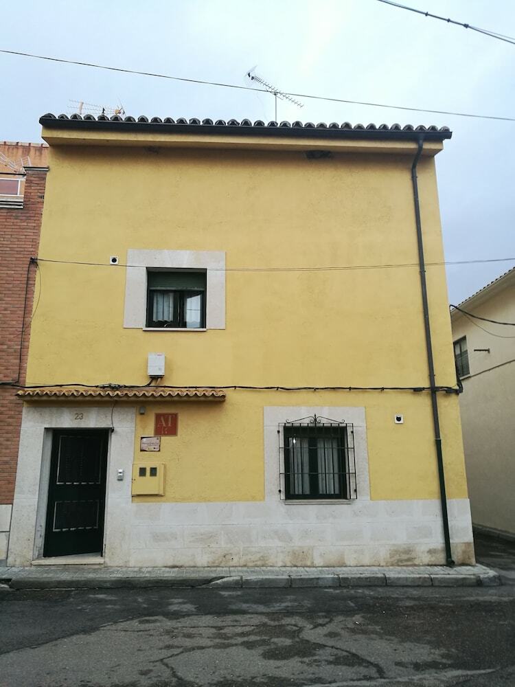 Apartamentos Melchor De Li�an