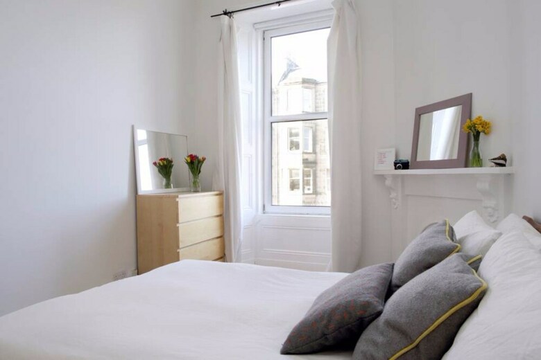 1 Bedroom Apartment In Morningside