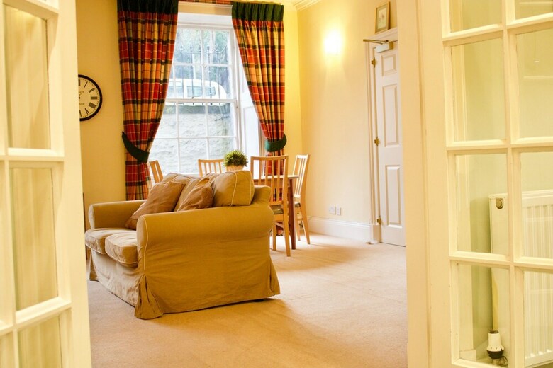 Apartamentos 2 Bedroom Flat In Newtown, Edinburgh
