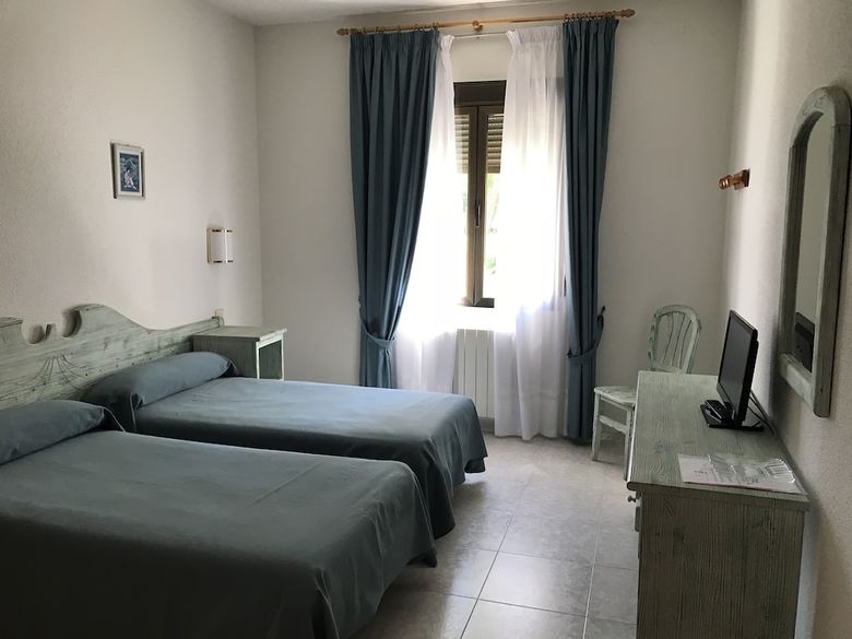 Hotel Complejo Turistico Ba�os Del Robledillo