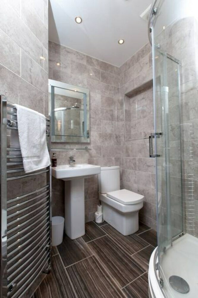 2 Bedroom City Centre Duplex Apartment