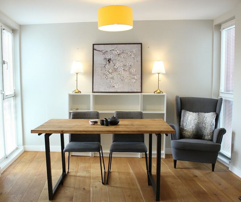 2 Bedroom Apartment With Free Parking