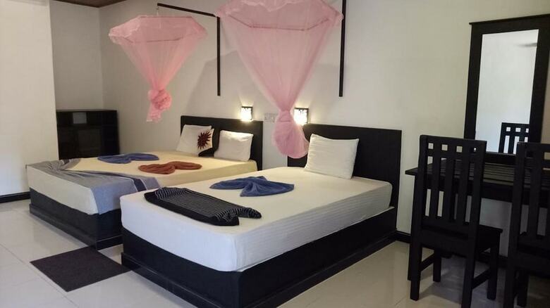Hotel Golden Beach Inn