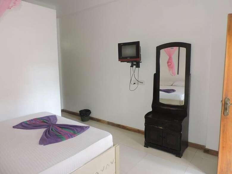 Hotel Golden Beach Inn