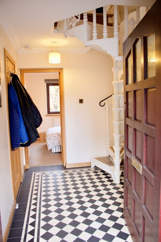 3 Bedroom Mews House