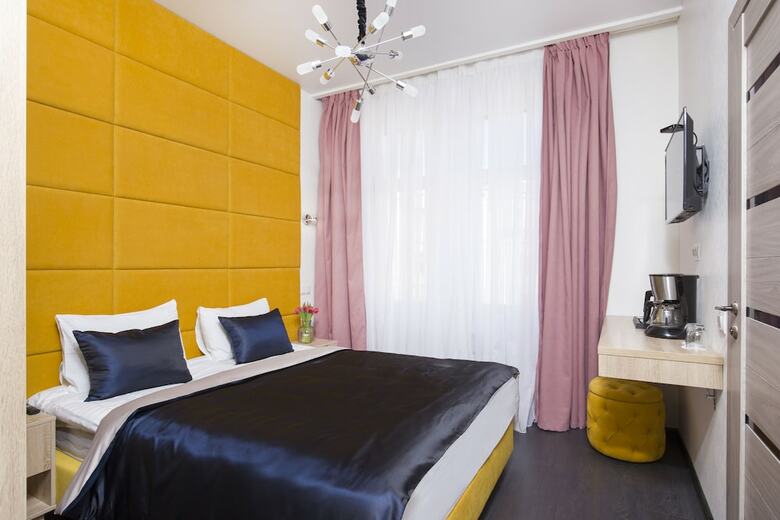 Viva La Hotel