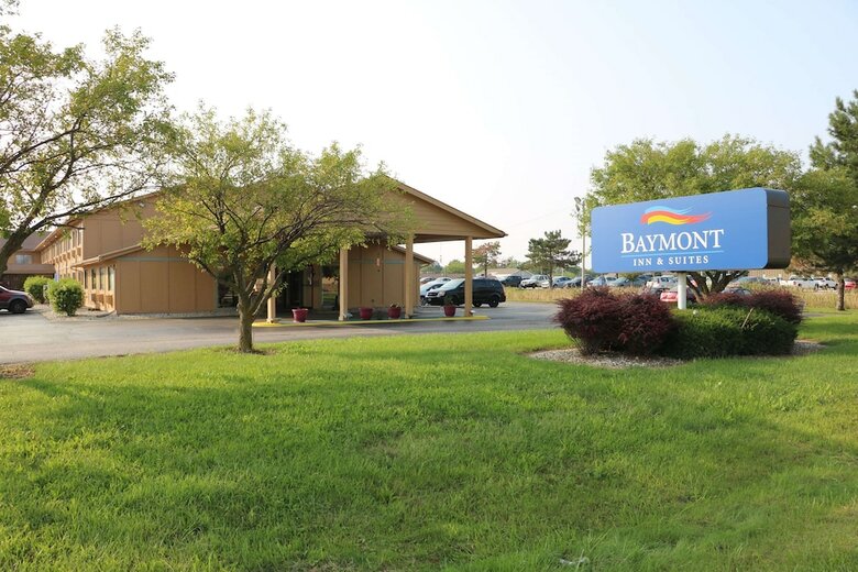 Hotel Baymont By Wyndham Perrysburg
