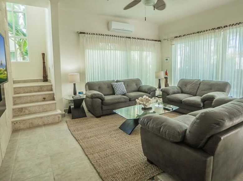 Paraiso Villa By Chezplaya