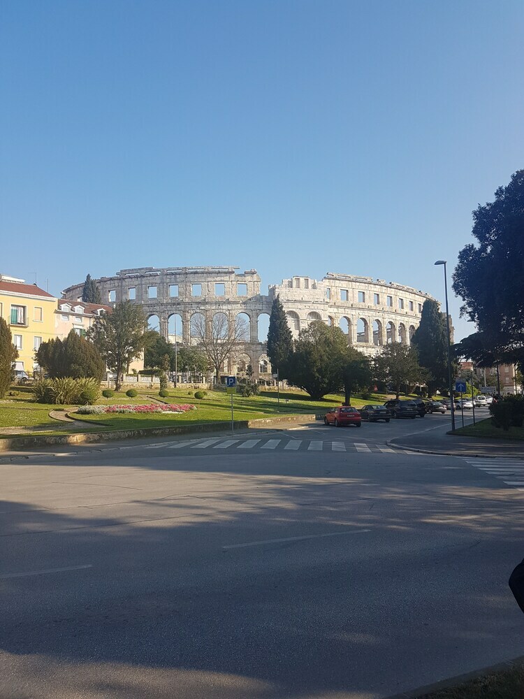 Apartments Zova