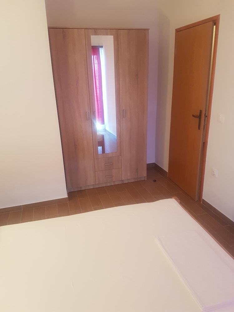Apartments Zova