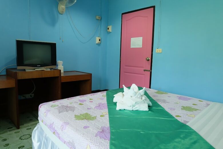 Hotel Nam Phueng Place 1