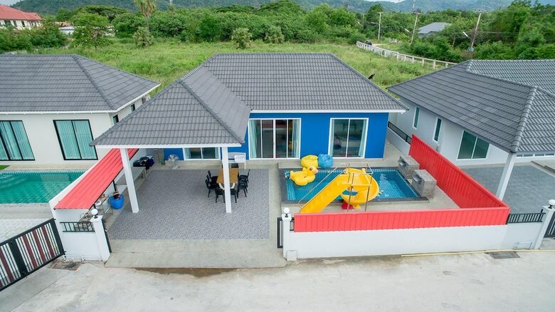 Deep Blue Poolvilla Huahin