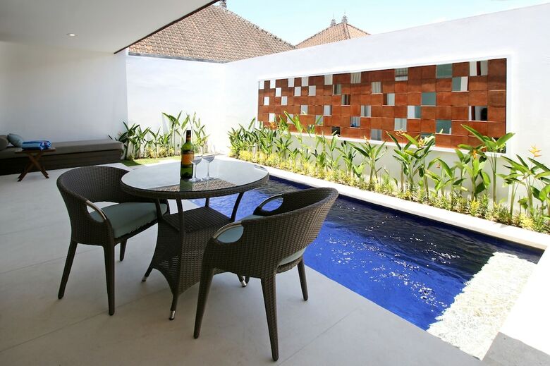 Villa Smart Comfort Apartments Batu Jimbar
