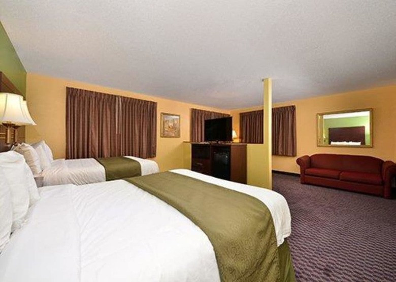 Hotel Quality Inn & Suites