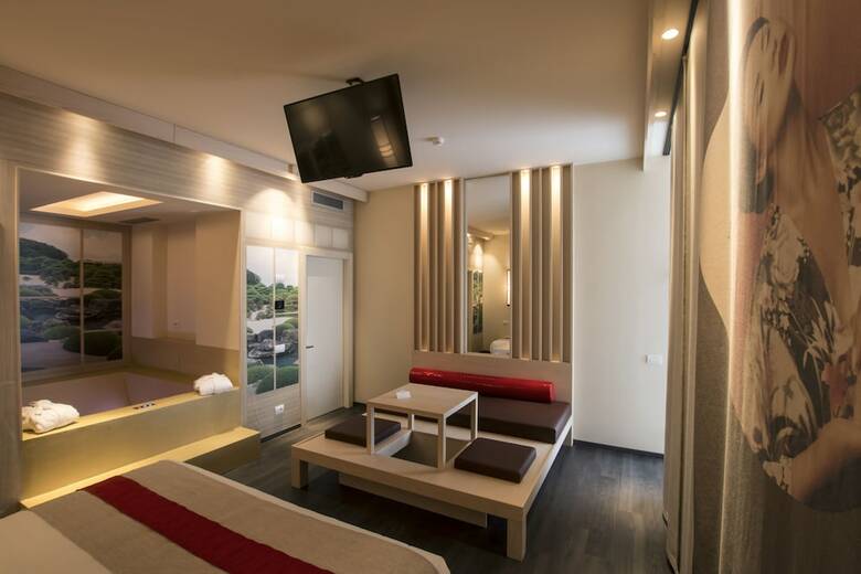 Hotel Emotional Grand Motel