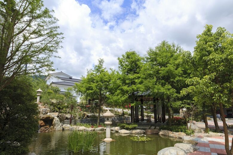 Bed & Breakfast Huaman Hot Spring Villa
