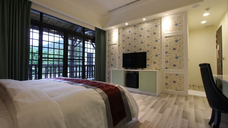 Bed & Breakfast Huaman Hot Spring Villa