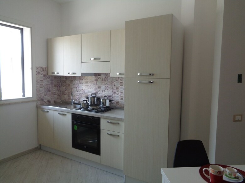 Eryx Apartments