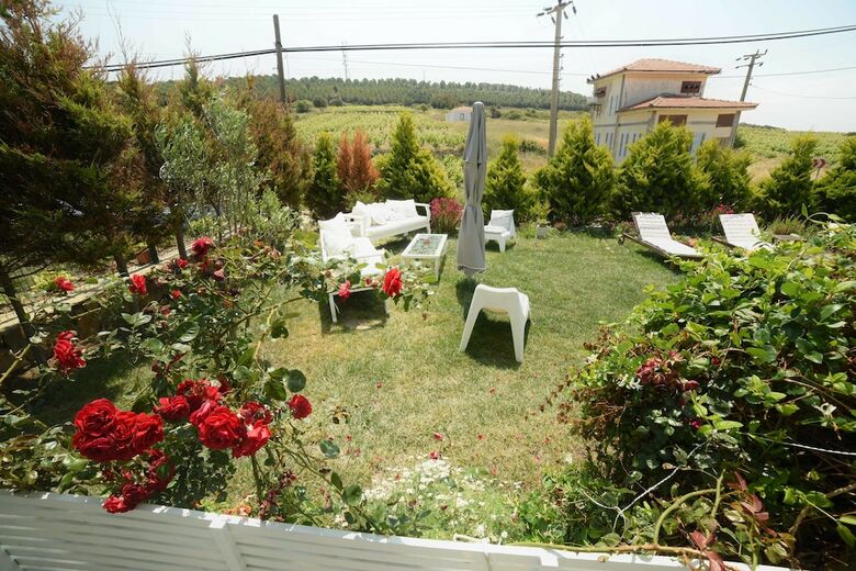 Hotel Aspasia House