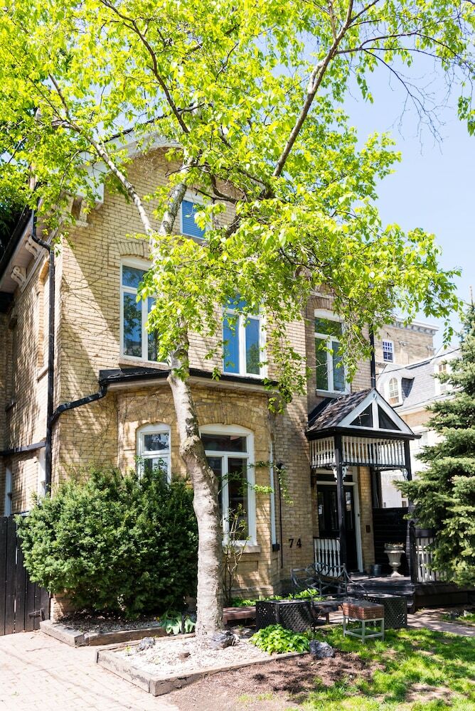 Easyhosts.unique Central Victorian House
