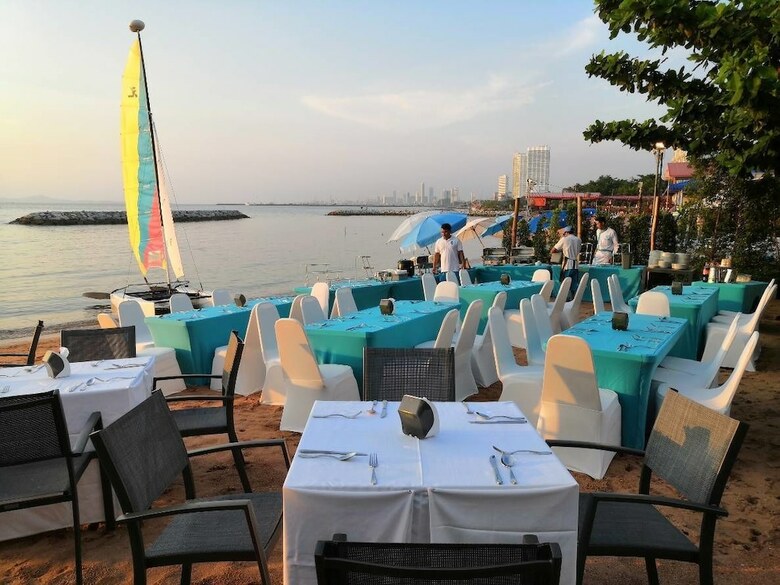 Worita Cove Hotel