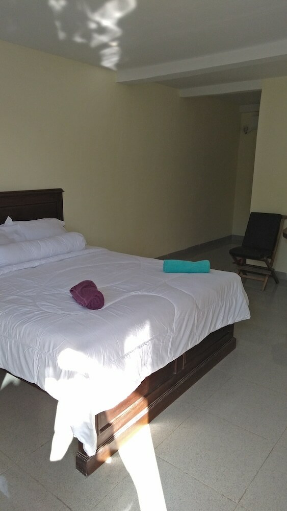 Hotel Pesona Restaurant And Room