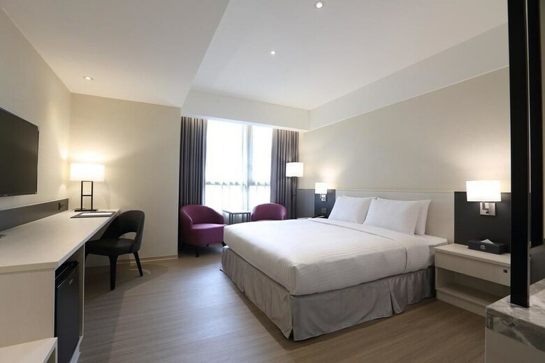 Full Kind Hotel