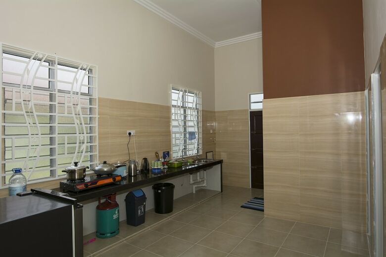 Jf Wadi Sofea Homestay