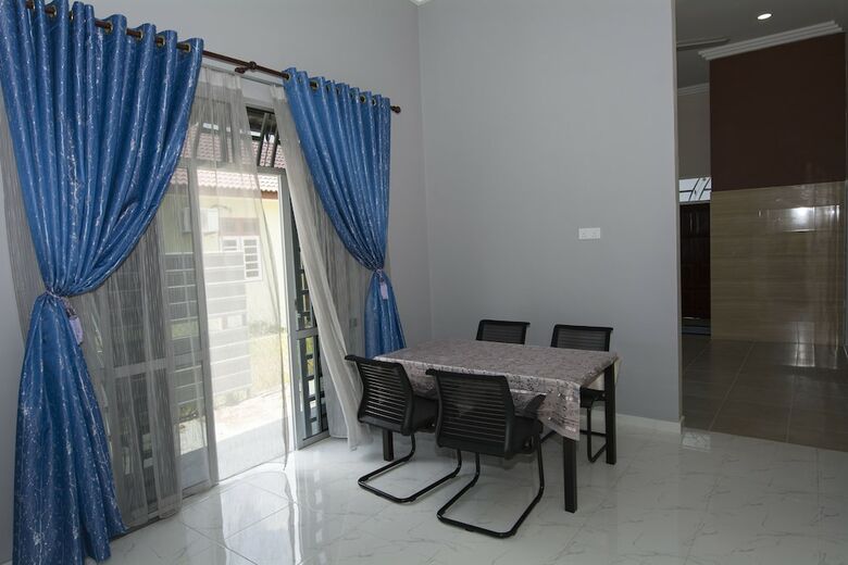 Jf Wadi Sofea Homestay