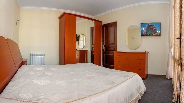 Kolizey Hotel
