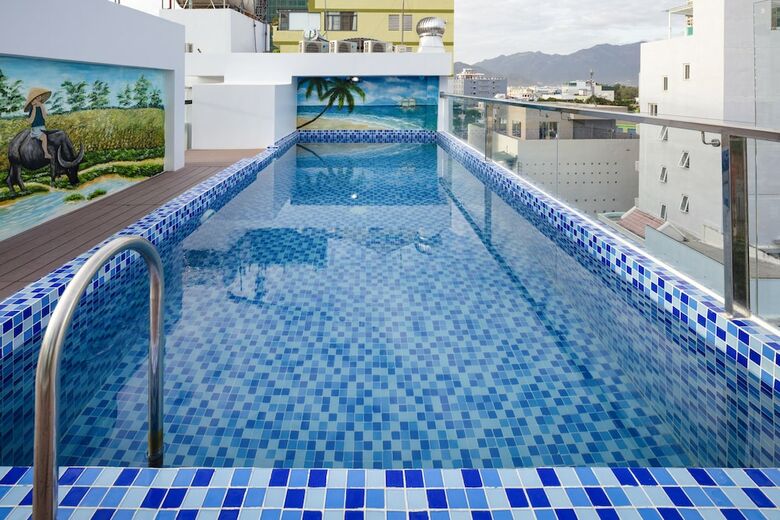 Royal Hotel Nha Trang