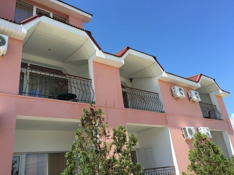 Hotel Lazurnaya 2