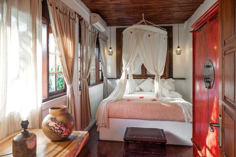 Oberoi Luxury Villas