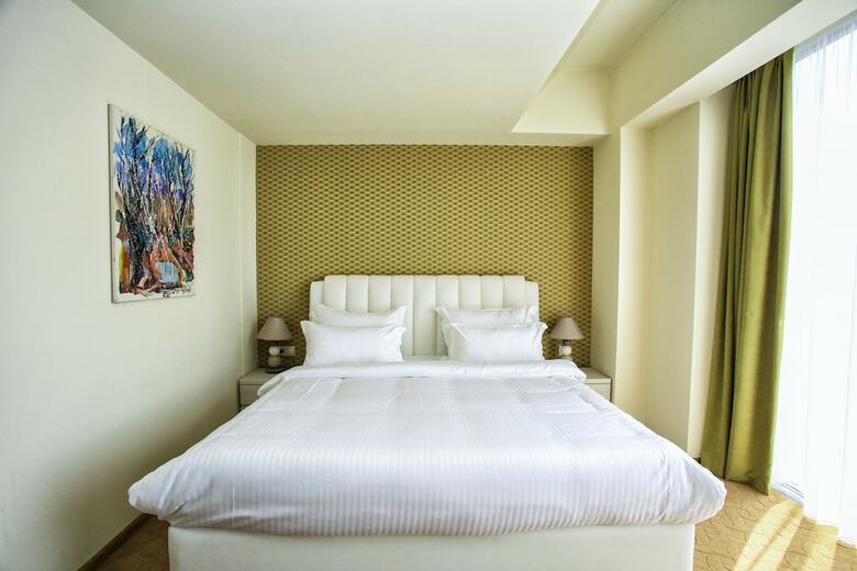 Hotel Pirimze Plaza