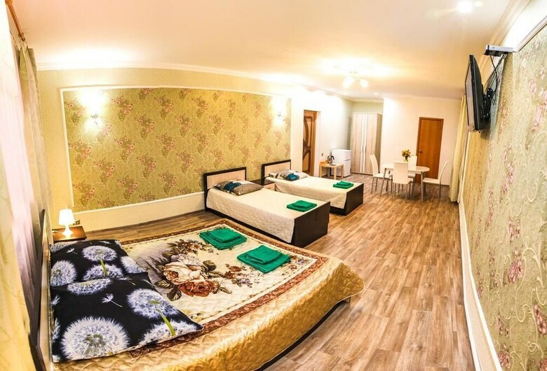 Hotel Mega