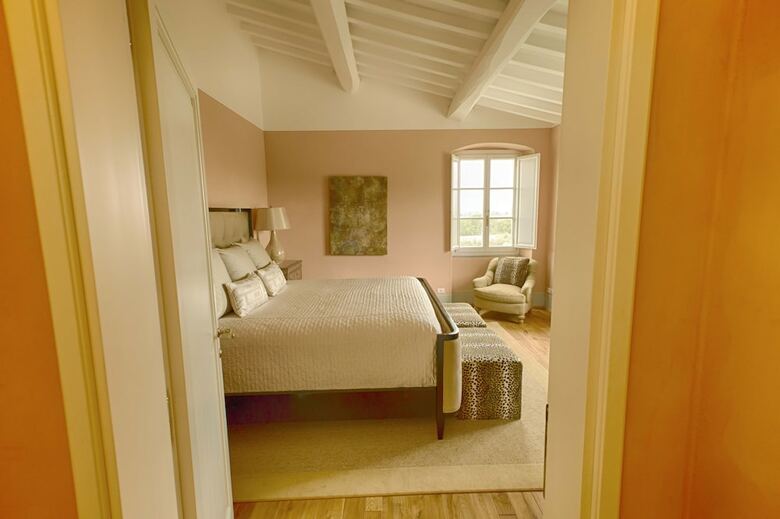 Villa Oliveto - Five Bedroom Home